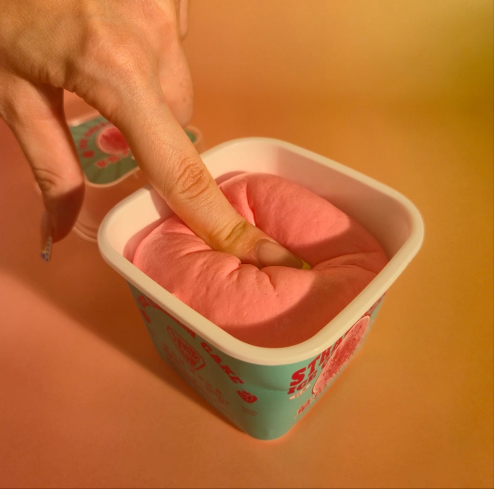 Strawberry Ice Cake - Squishy